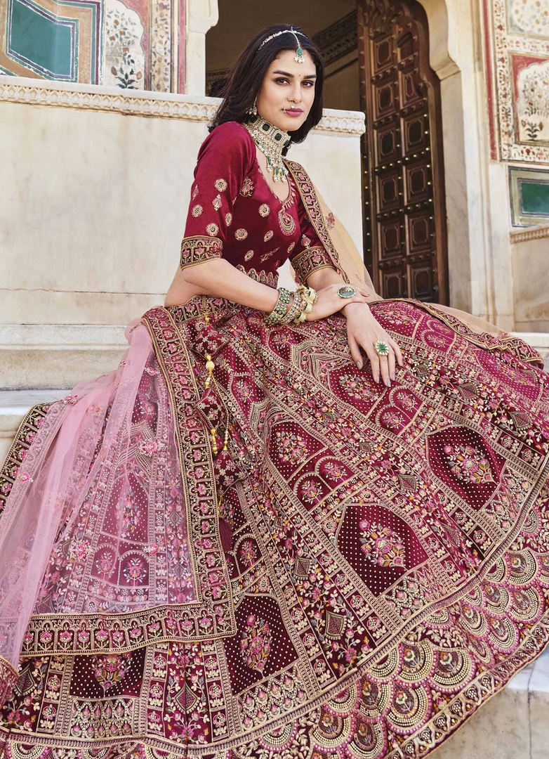 Sudhir Bhai Saree Wala - Manifesting a work of art, a fresh turkish rose  hue for the bride of passion, one who is unenthused by conventional  patterns and prevailing ethnicity. We feature