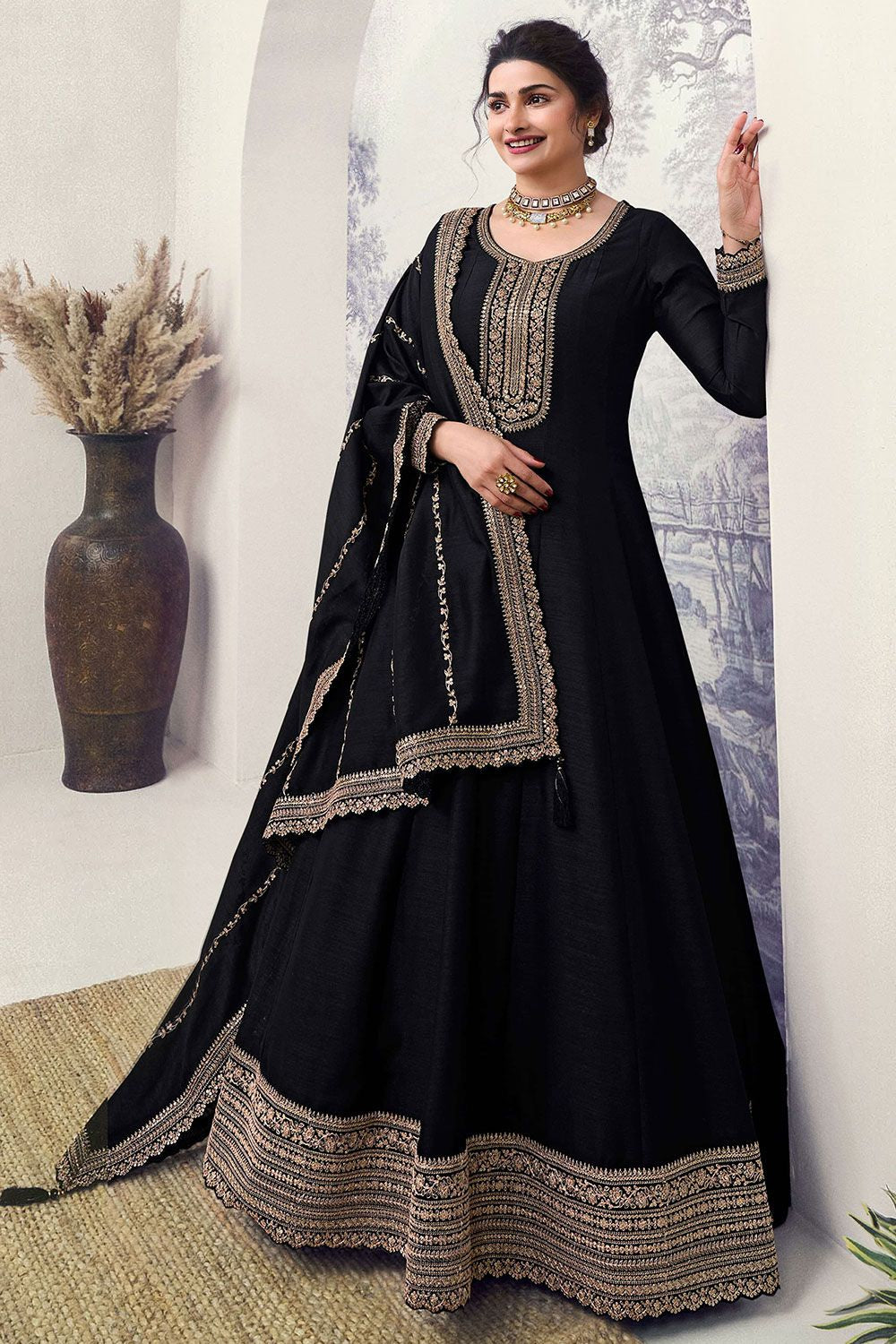 Prachi Desai Black Sangeet Anarkali Salwar Kameez SFEDC10403