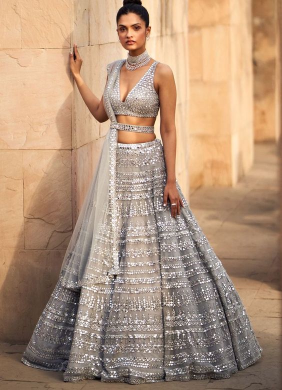 Aafreen Silver sparkle all the way! Mesmerising details and a stunning  silhouette-the perfect princess lehenga 💕 Jewellery:… | Instagram